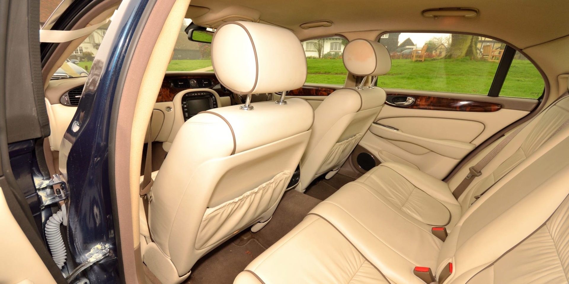 Jaguar | Kent Classic Wedding Cars